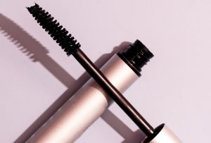 Mascara Come Evitare L Effetto Grumi Sulle Ciglia Il Segreto Che