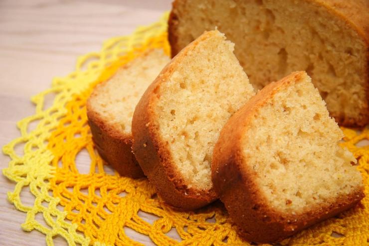 pezzi di torta margherita