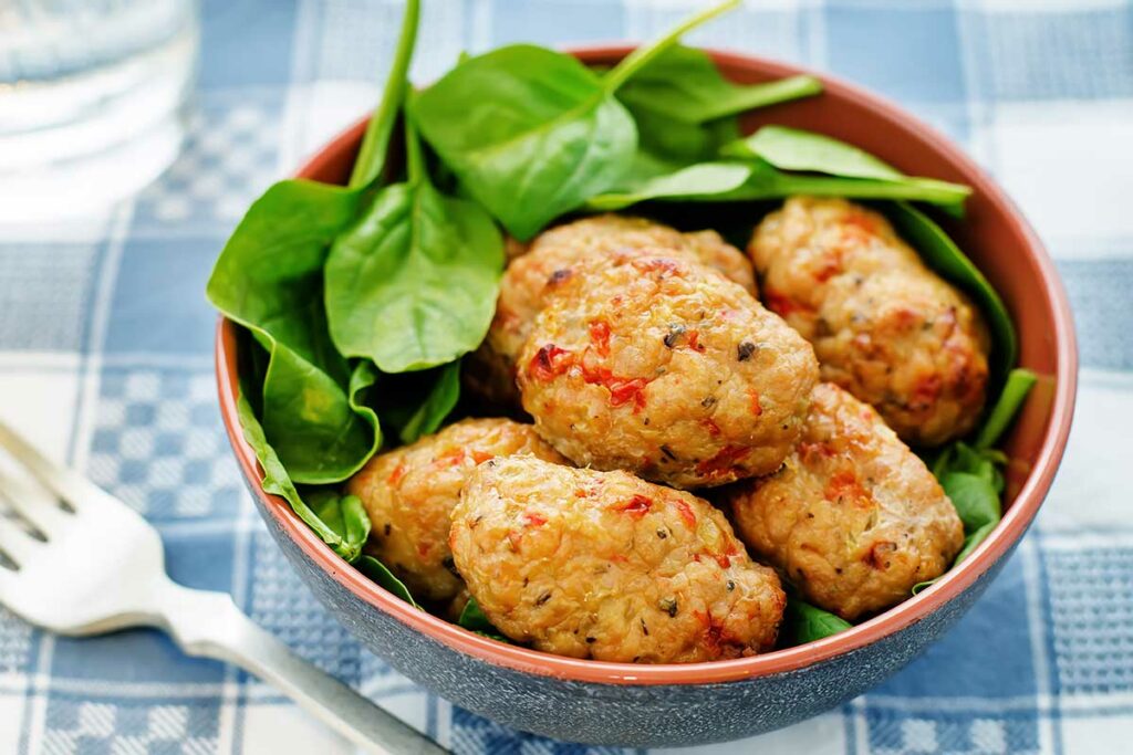 Ciotola con polpette di tacchino