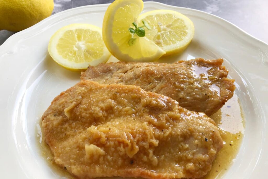 scaloppine al limone con crema di limone e fettine di limone