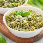 piatti di pasta al pesto