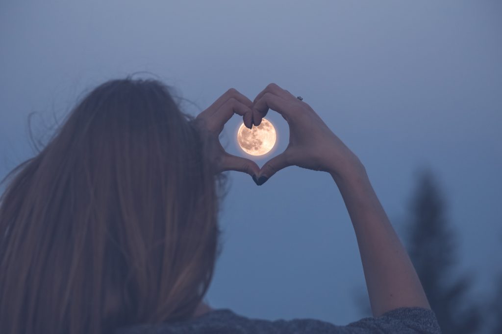 Luna Piena Date Del 2021 Benefici Sul Sonno Pourfemme