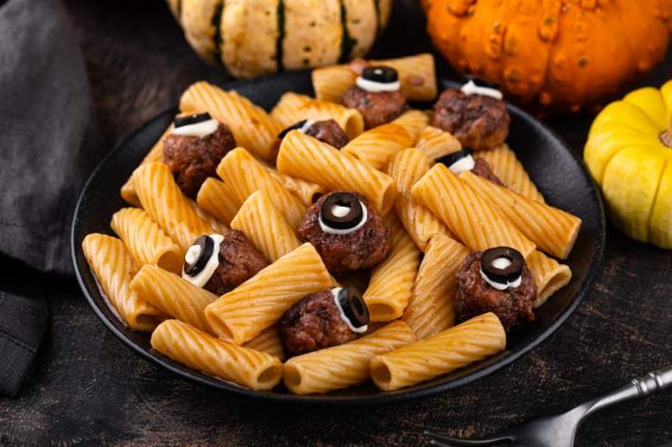 piatto di pasta Hallowen