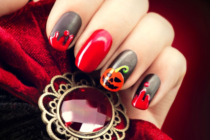 unghie nail art a tema Halloween