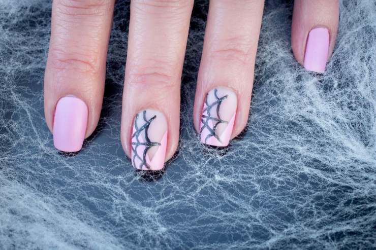 unghie nail art a tema Halloween