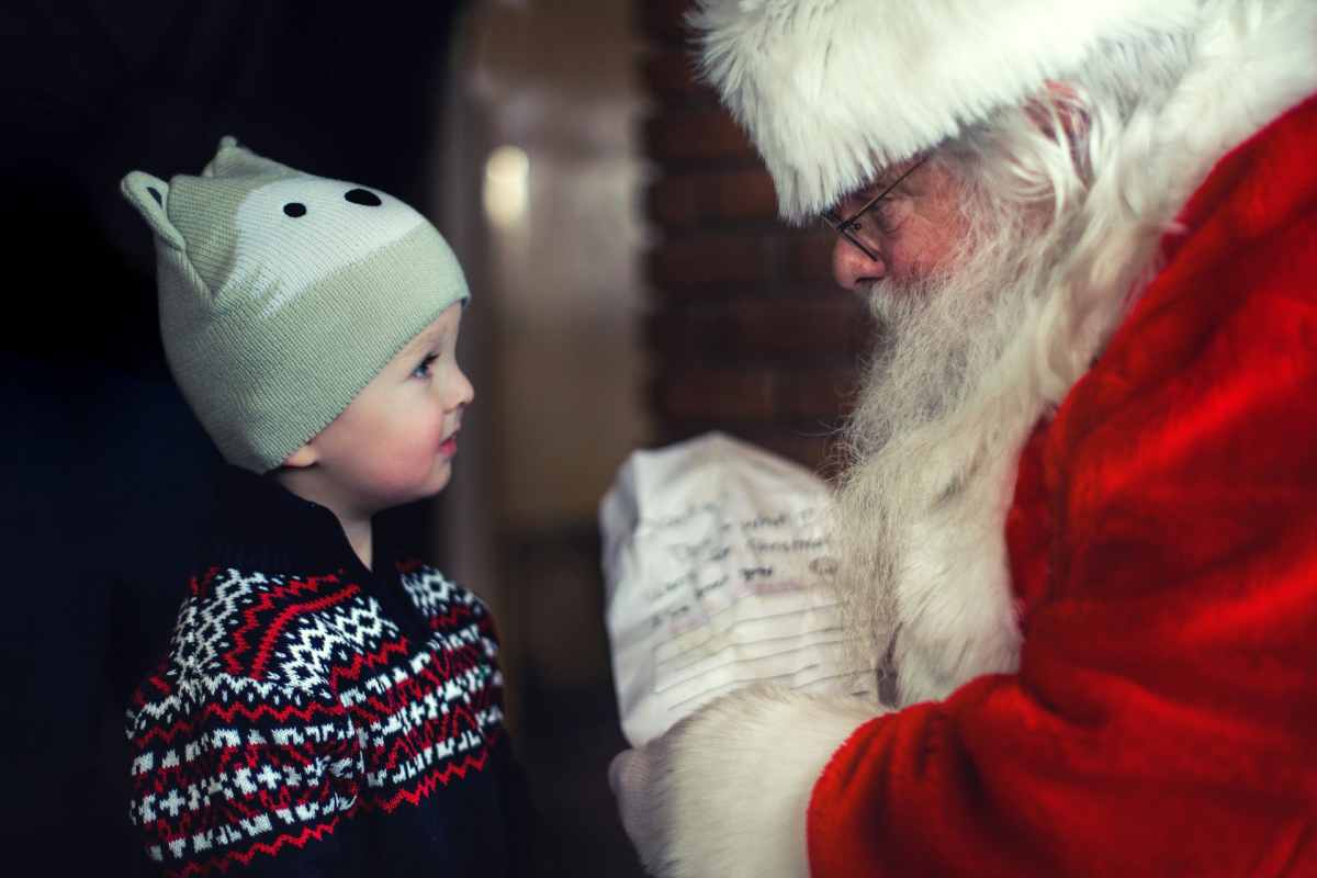 Babbo natale e un bambino