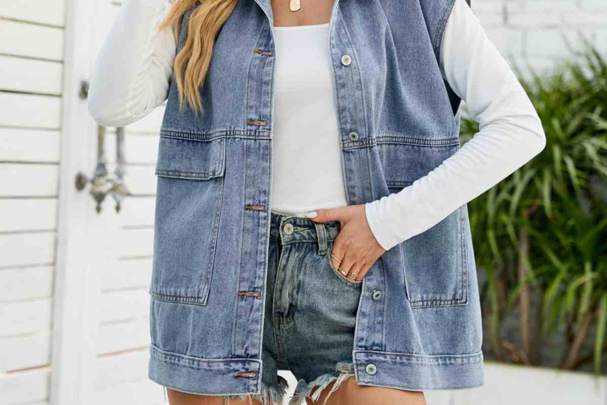 ragazza con look in denim