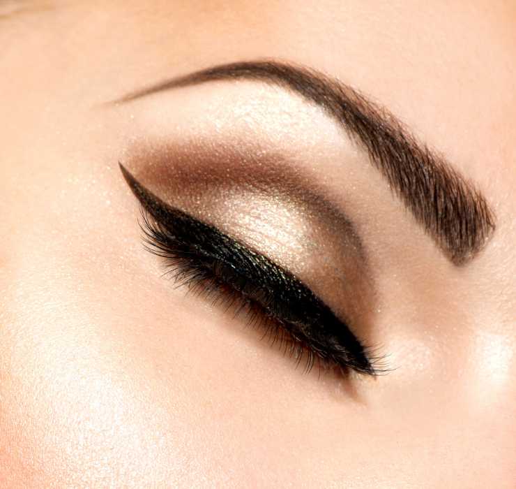 trucco occhi cut crease