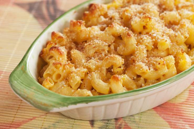 pasta al forno bianca con i funghi