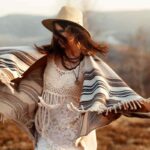 ragazza con stile boho