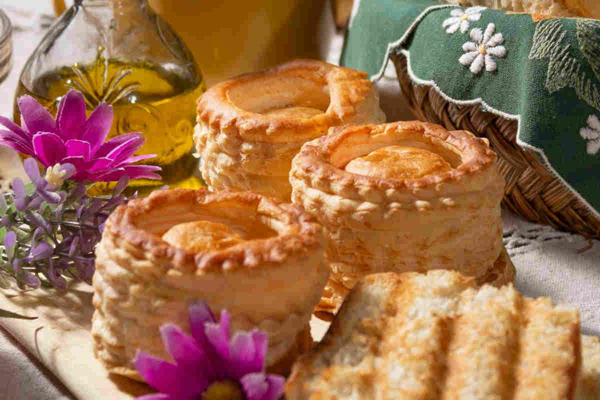 Vol-au-vent con crema di salmone affumicato