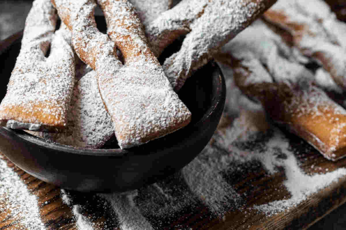 Chiacchiere napoletane di Carnevale