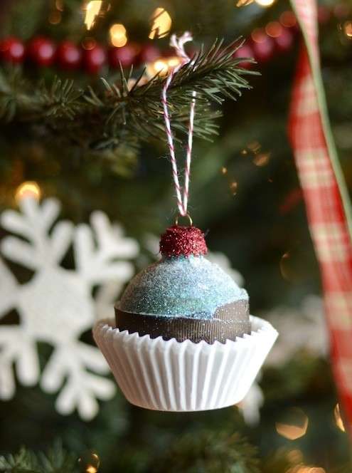 Lavoretti Di Natale Con Palline Di Polistirolo.Palline Di Natale Fai Da Te Per Decorare L Albero Foto Pourfemme