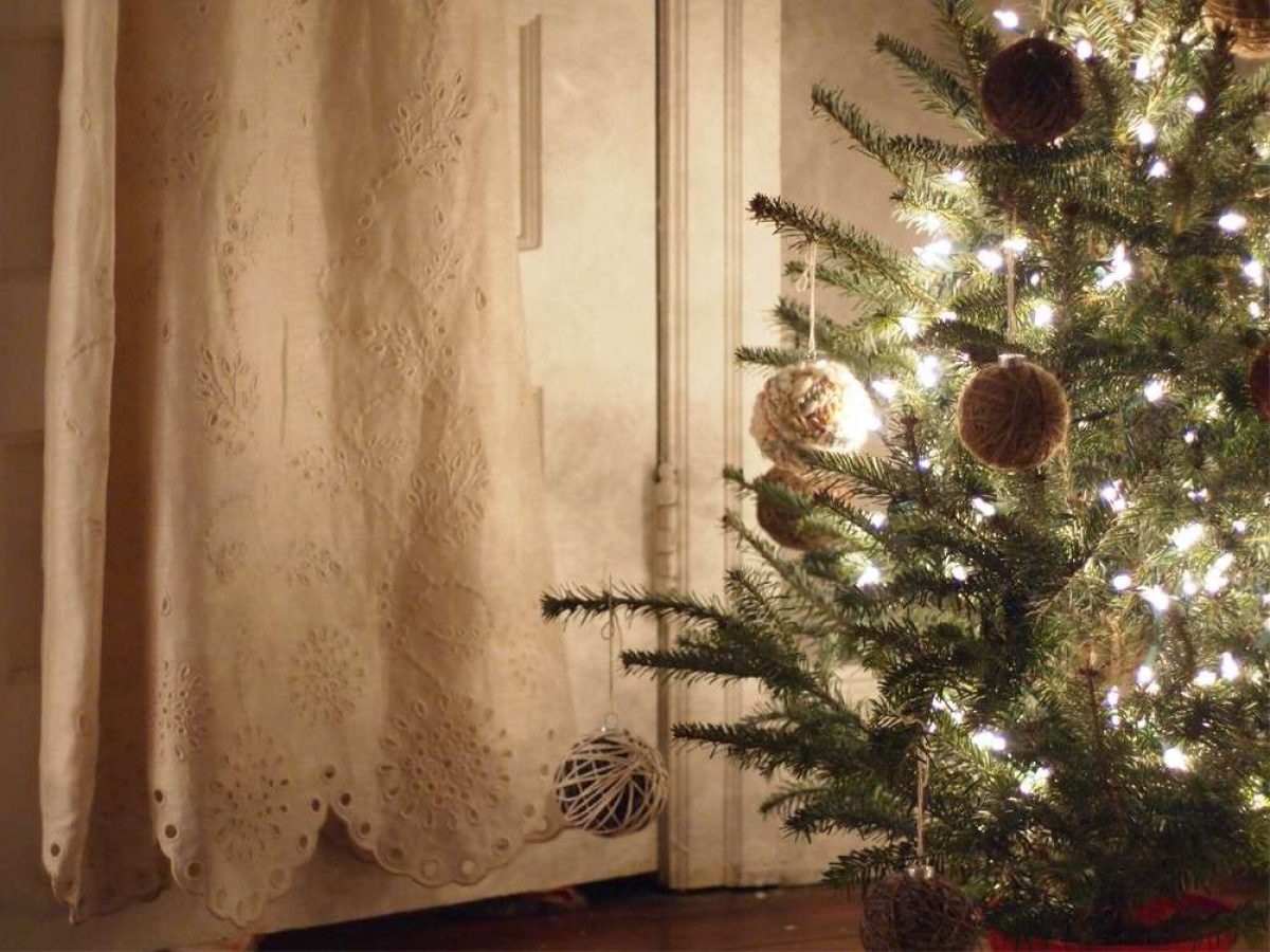 Lavoretti Di Natale Con Palloncini.Palline Di Natale Fai Da Te Con Lo Spago Tante Idee Creative Foto Pourfemme