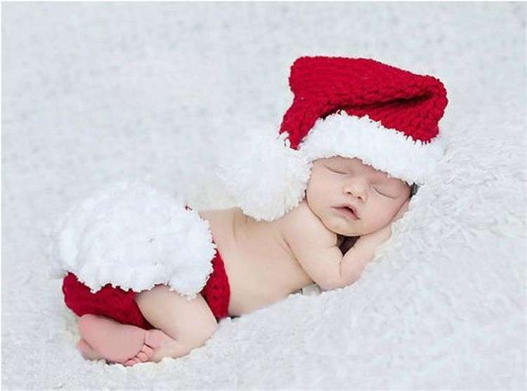 Immagini Di Bambini Vestiti Da Babbo Natale.Costumi Natalizi Per Neonati Foto Pourfemme