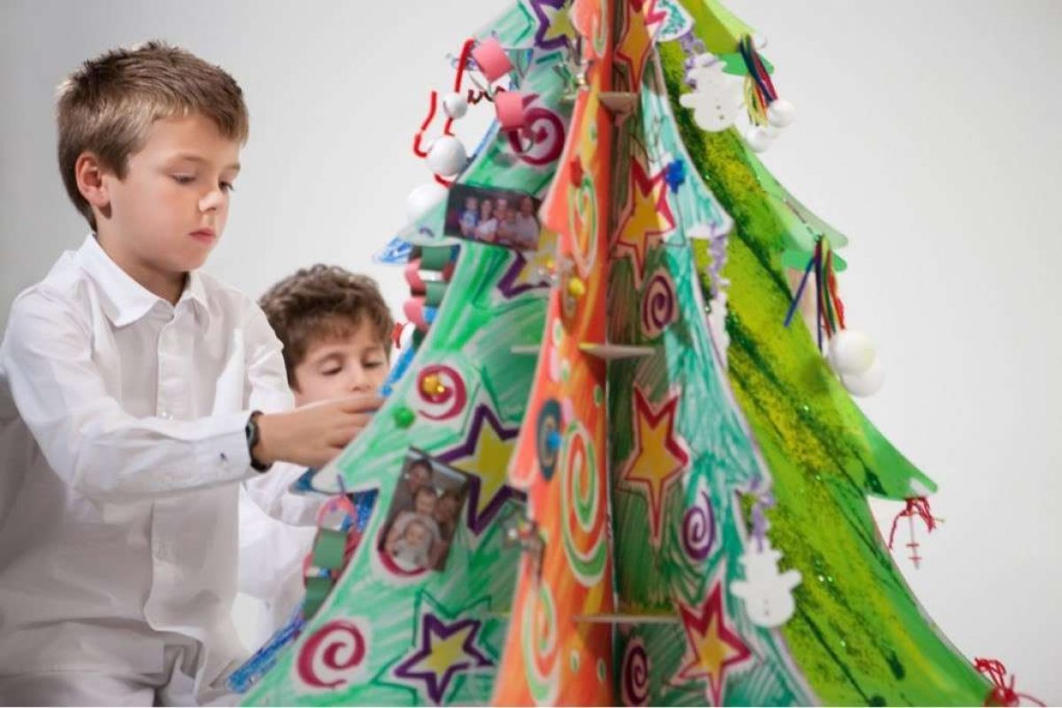 Lavoretti Di Natale Ecologici Per Bambini.Albero Di Natale Ecologico Tante Idee Fai Da Te Per I Bambini Pourfemme