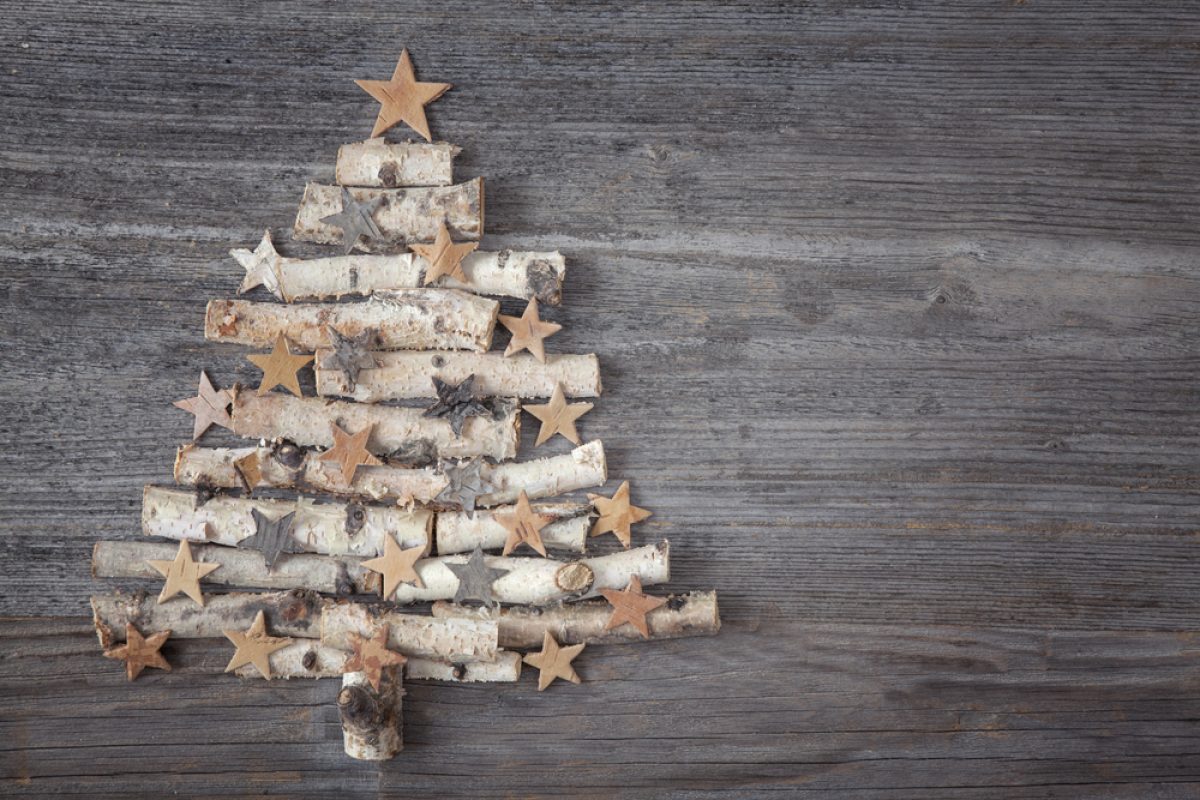 Immagini Alberi Di Natale Bellissimi.Addobbi Albero Di Natale In Legno I Piu Belli E Originali Pourfemme