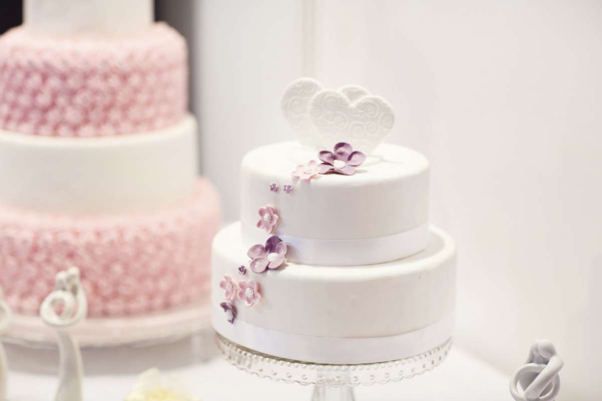 Torte nuziali finte: complementi d'arredo per il tuo matrimonio